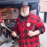 Guest griller Erik brute bosjesman