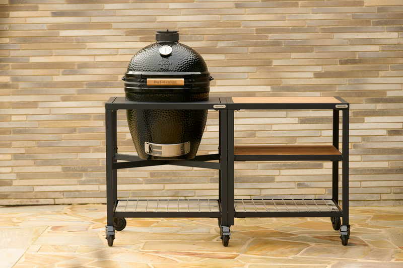 Big Green Egg The ONYX Outdoor Kitchen